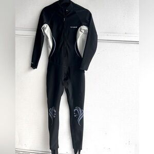 Coreskin Wetsuit Full Suit Water Repellent Thermal UPF 50 + Women’s 12 Black